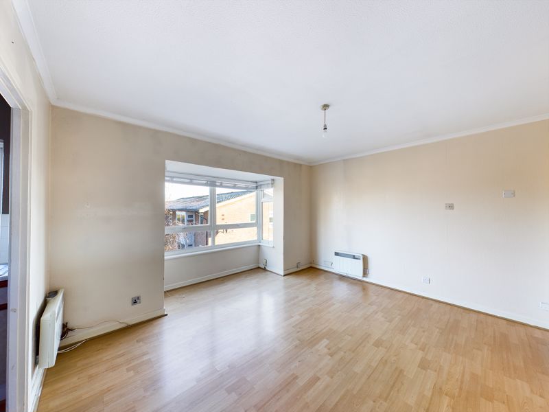 2 bed flat for sale in Southwood Close 3