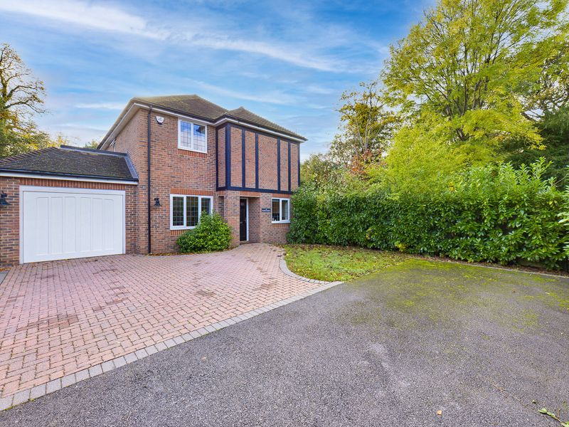 4 bed house for sale in Barons Hurst 2
