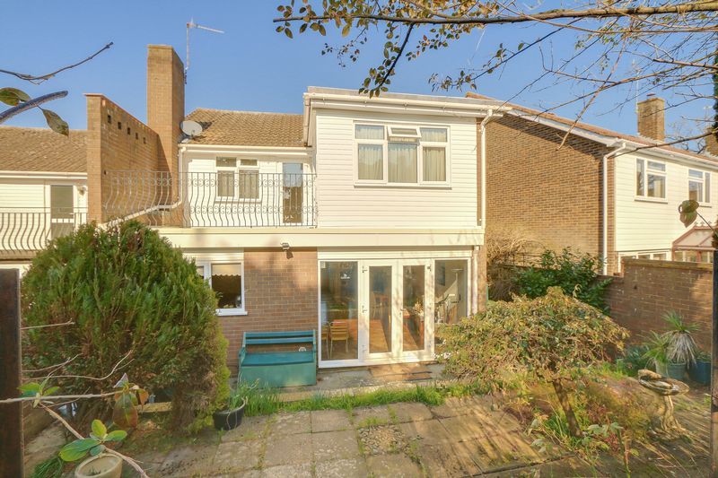5 bed house for sale in Harkness Close 22