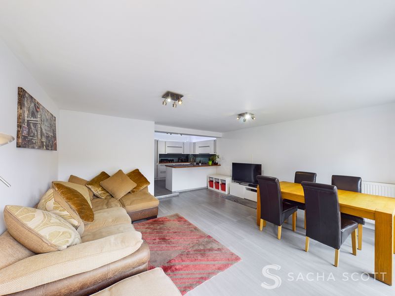 3 bed house for sale in Nork Rise 6