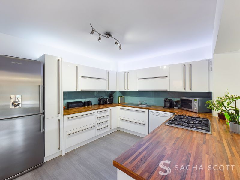 3 bed house for sale in Nork Rise 7