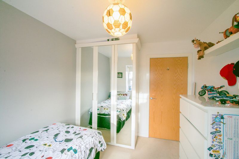 2 bed flat for sale in 104 Green Lane  - Property Image 9