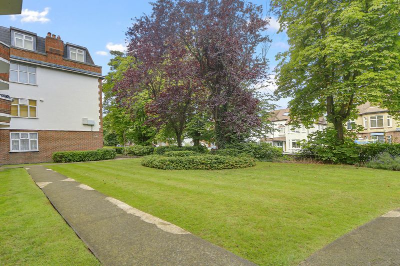2 bed flat for sale in Carshalton Road  - Property Image 13