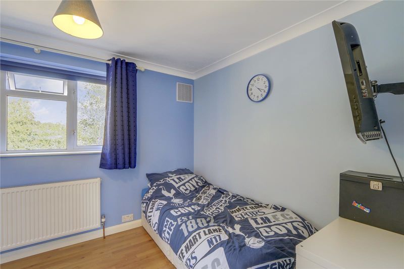 3 bed house for sale in Merefield Gardens 12
