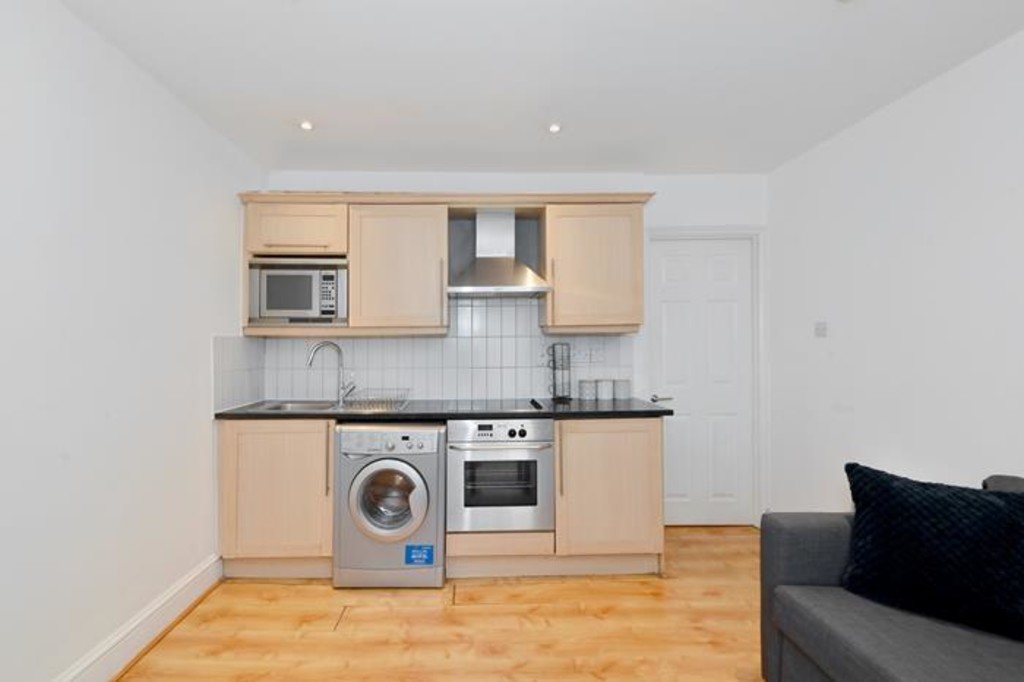 1 bed flat to rent in Stafford Street, Mayfair  - Property Image 4