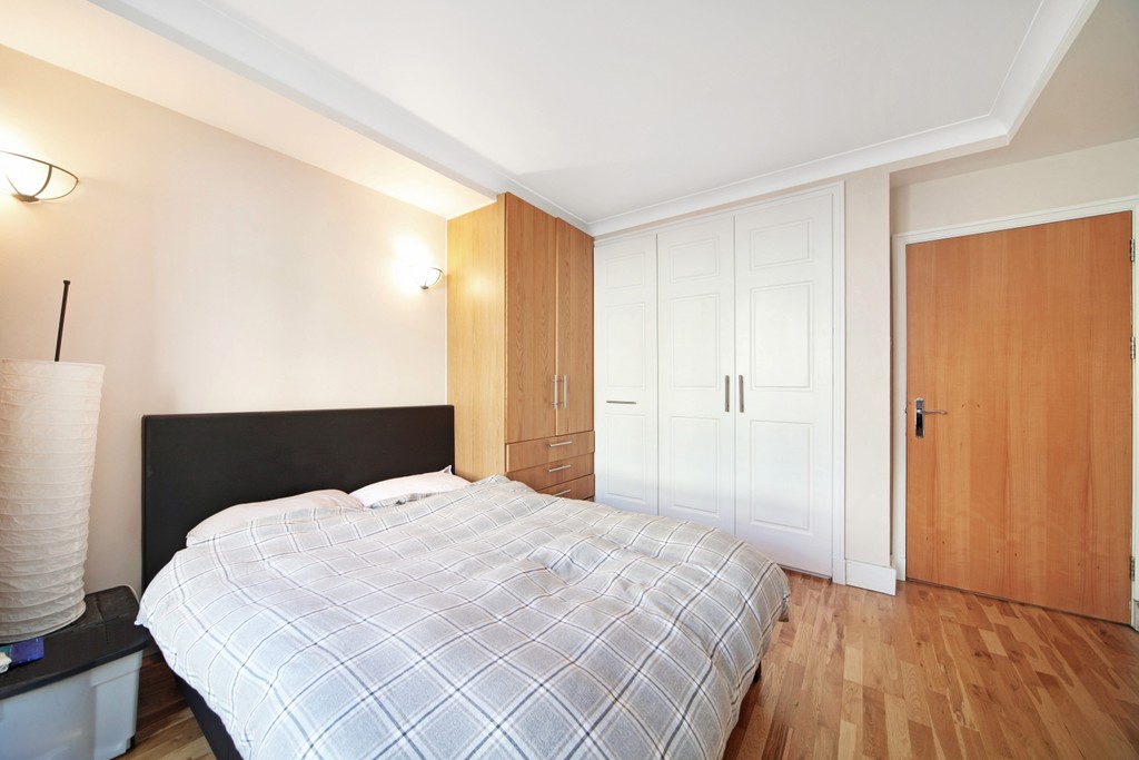 1 bed flat to rent in The Phoenix  - Property Image 6