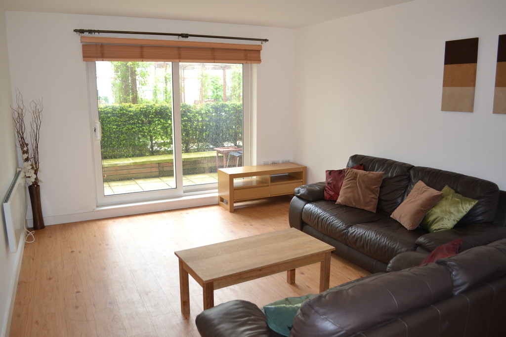 2 bed flat to rent in Amelia House 2