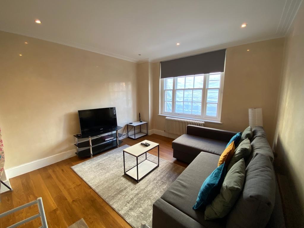 1 bed flat to rent in Forset Court, W2