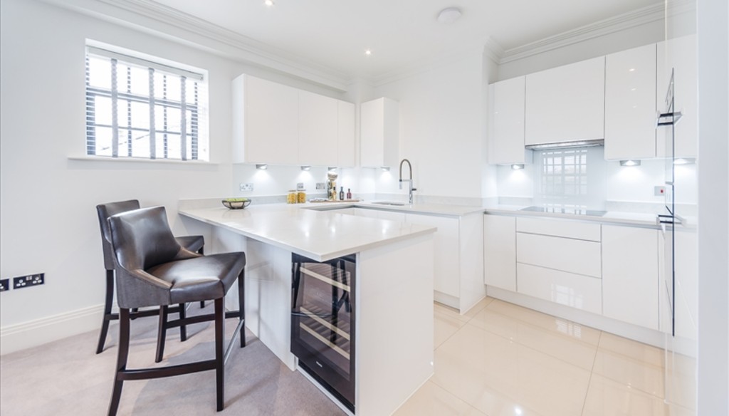 2 bed flat to rent in Palace Wharf Apartments, London, W6