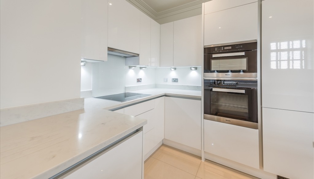 2 bed flat to rent in Palace Wharf Apartments, London 3