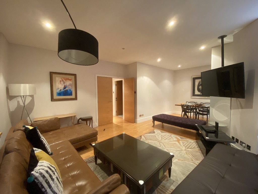 2 bed flat for sale in Clarendon Court, Maida Vale  3