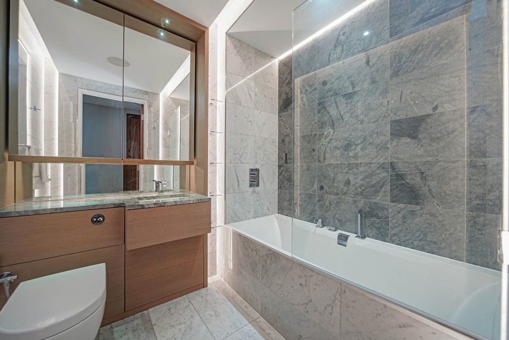 3 bed flat to rent in Pinnacle House, Battersea Reach  - Property Image 9