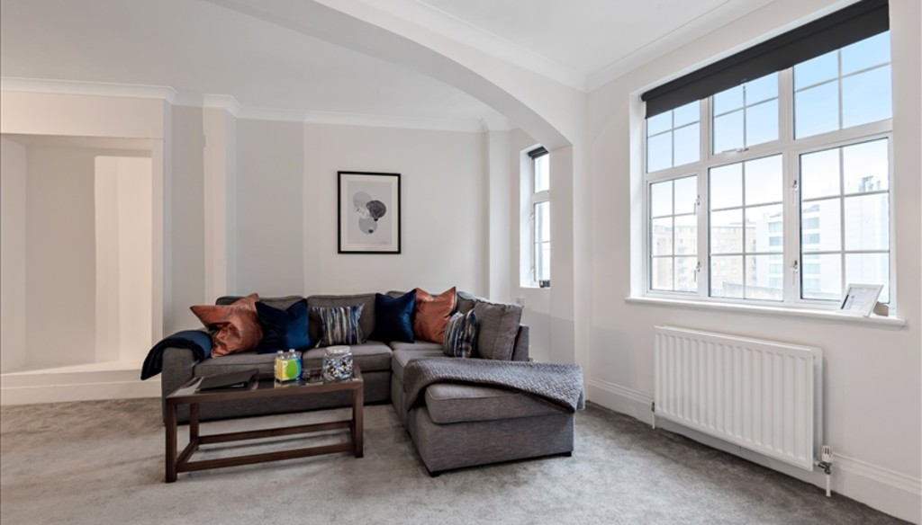 2 bed flat to rent in Strathmore Court, London - Property Image 1