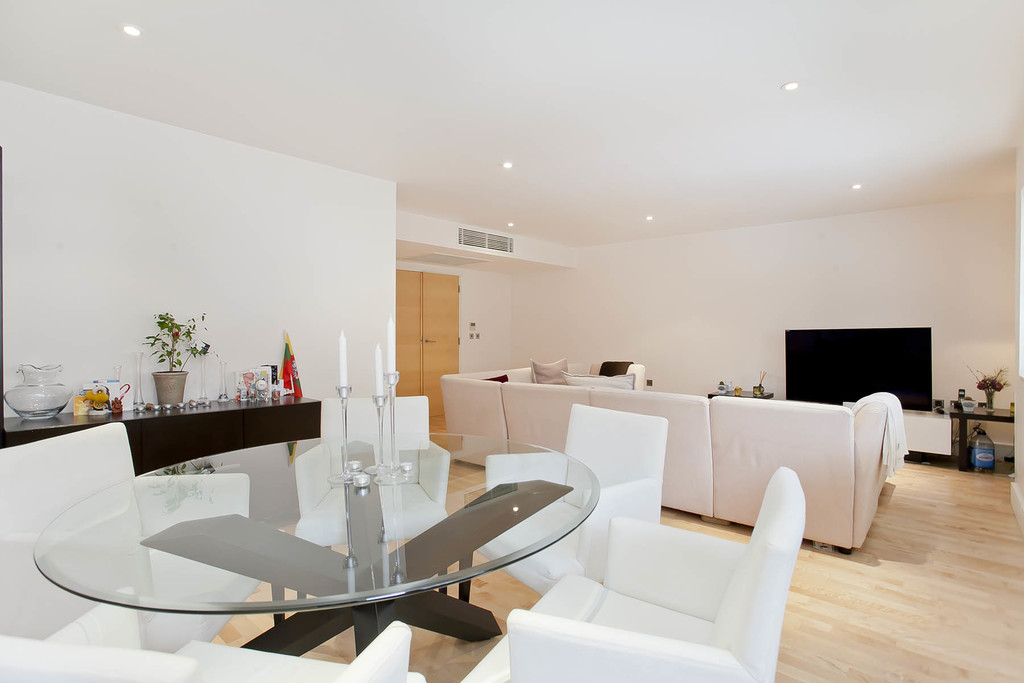 3 bed flat for sale in Cavendish House, Monck Street, London 1