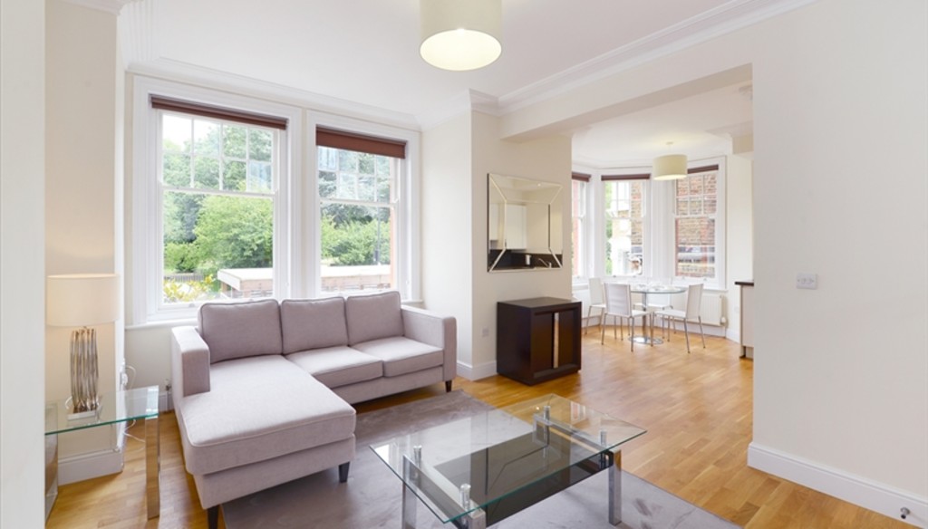 1 bed flat to rent in Hamlet Gardens  - Property Image 1