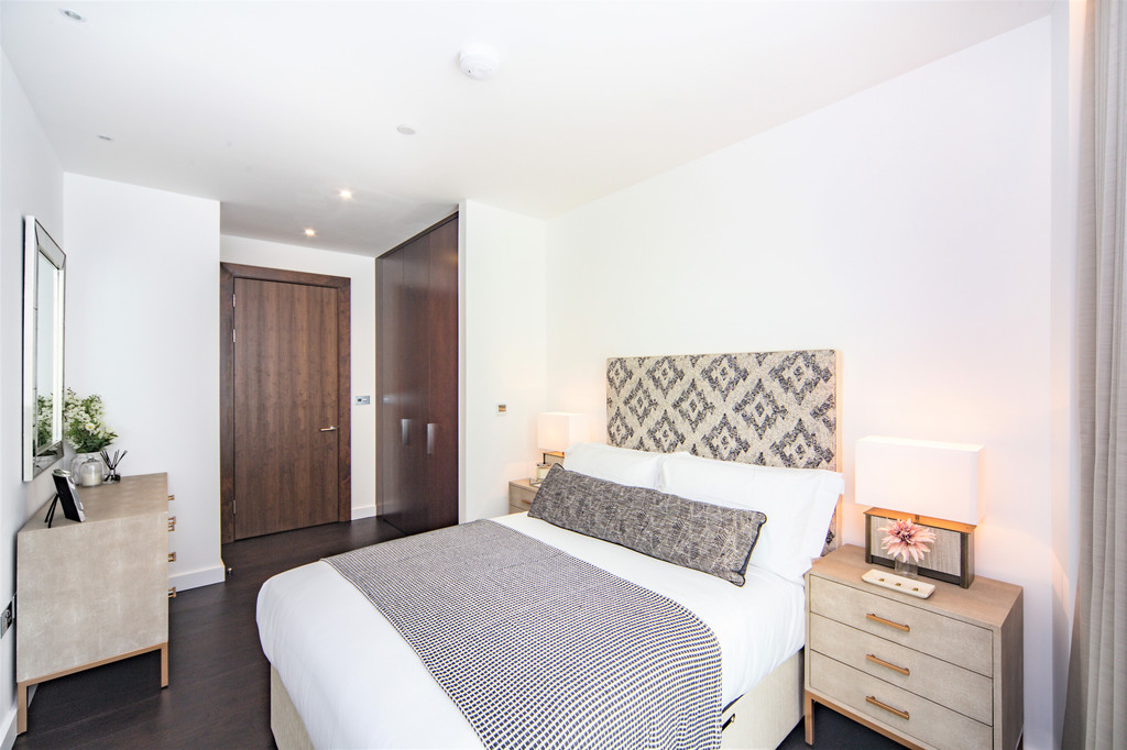 1 bed flat to rent in The Residence, London  - Property Image 7