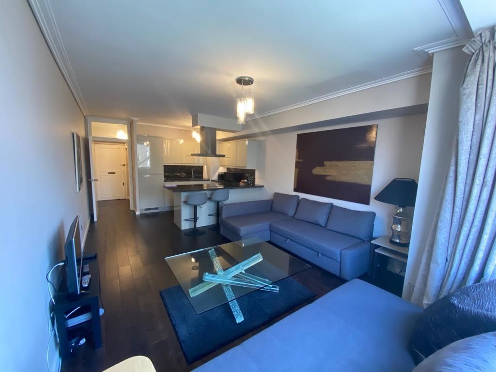 1 bed flat to rent in Porchester Place, W2