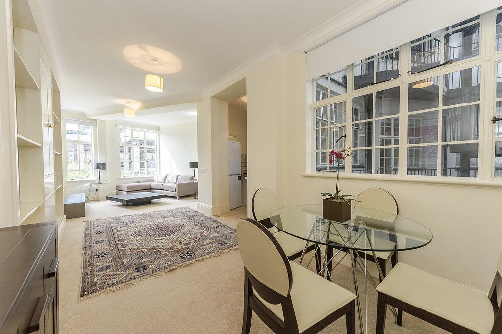 2 bed flat to rent in Strathmore Court, NW8