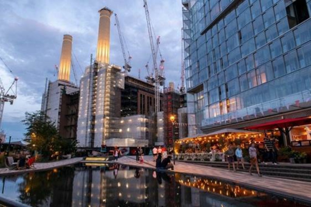 1 bed flat for sale in Battersea Power Station, Circus Road East 5