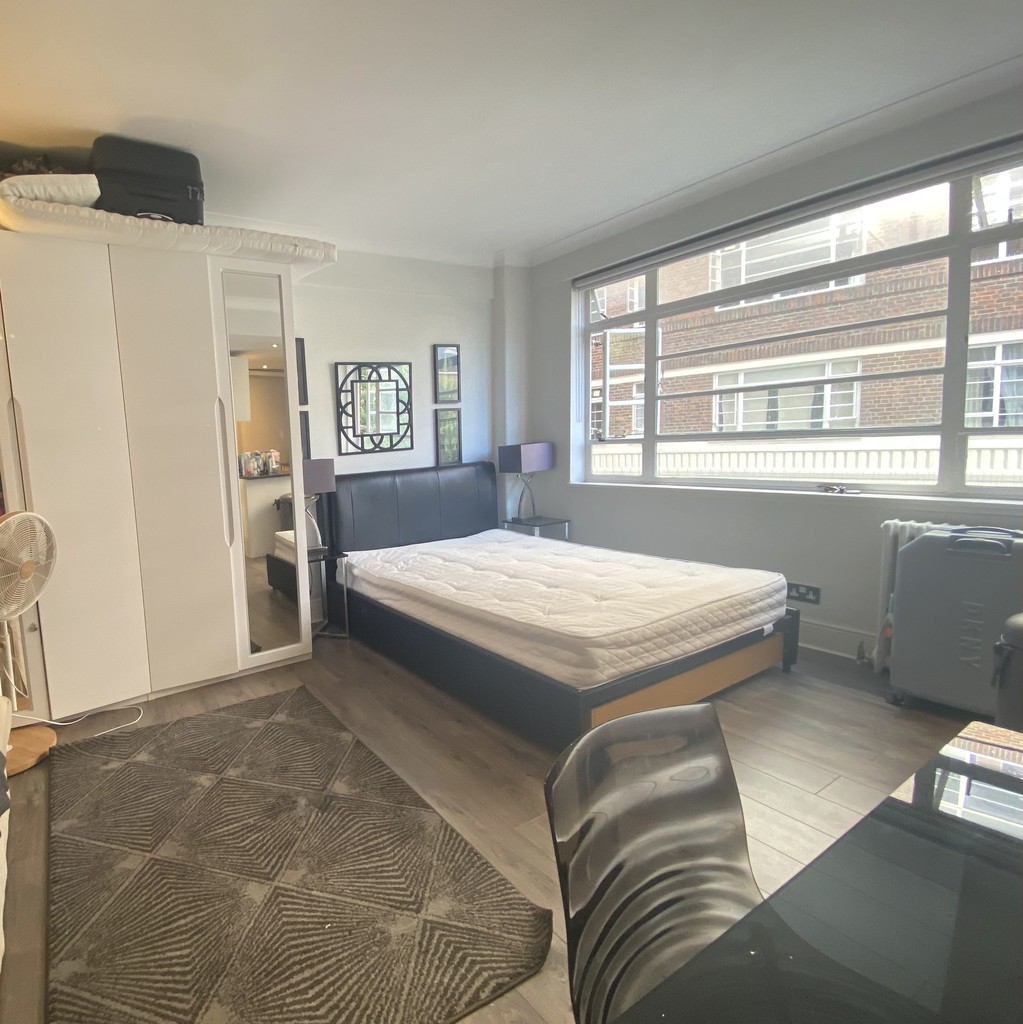 Flat for sale, SW3