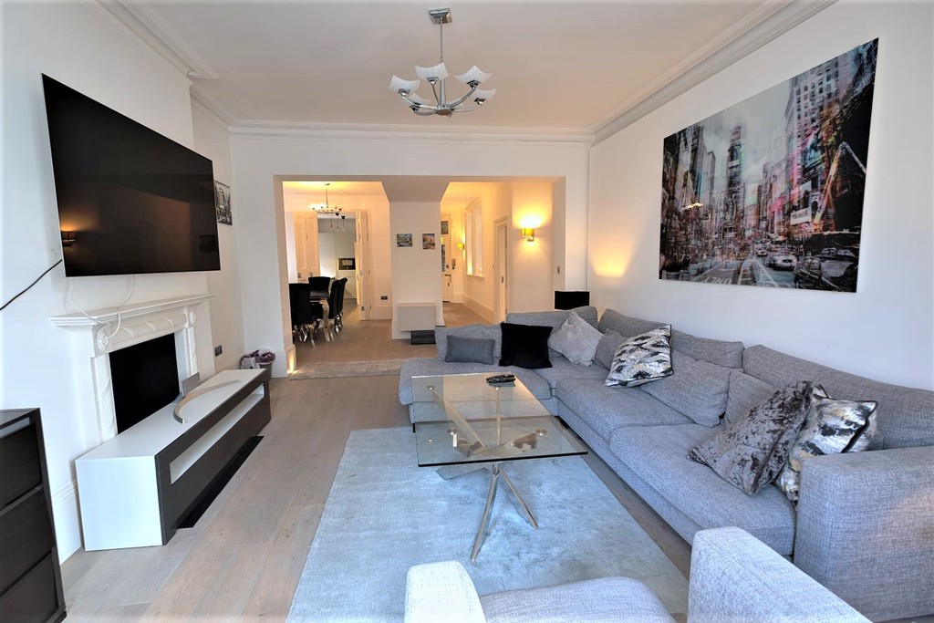 3 bed flat for sale in Abingdon Villas, London  - Property Image 1