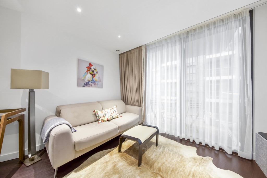 1 bed flat for sale in Goodmans Fields, Chaucer Gardens, London E1  - Property Image 1