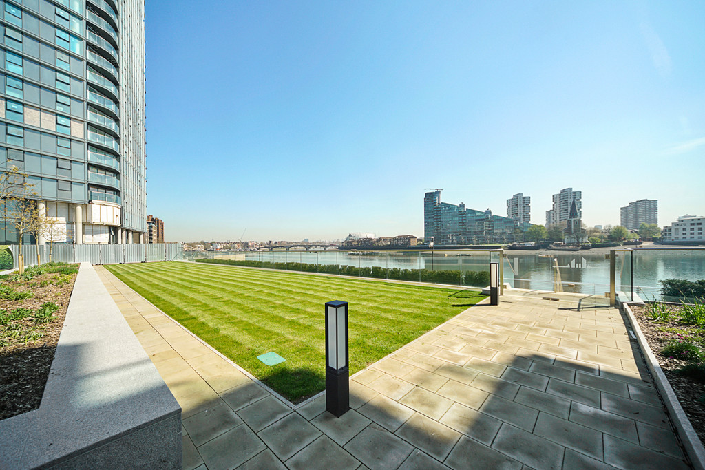 2 bed flat for sale in Claydon House, Chelsea Waterfront, SW10