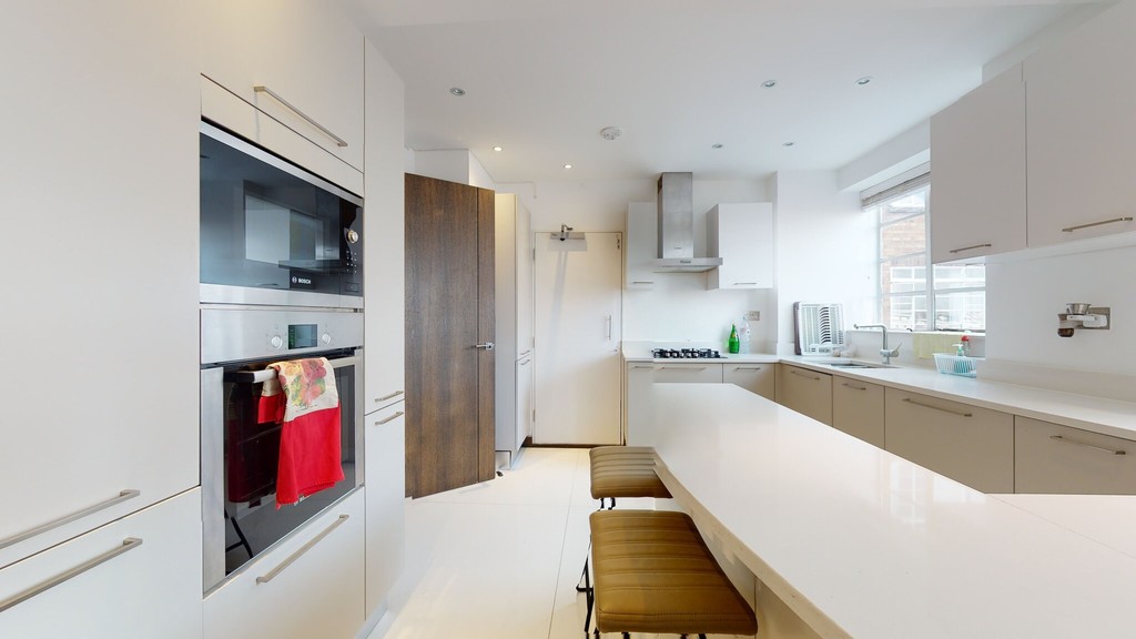 5 bed flat to rent in George Street  - Property Image 8