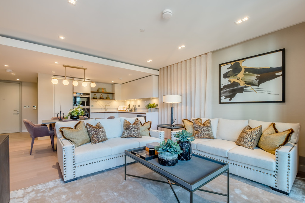 3 bed flat for sale in Edgware Road, W2