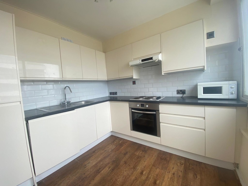2 bed flat for sale in Water Gardens Square, London W2  - Property Image 3