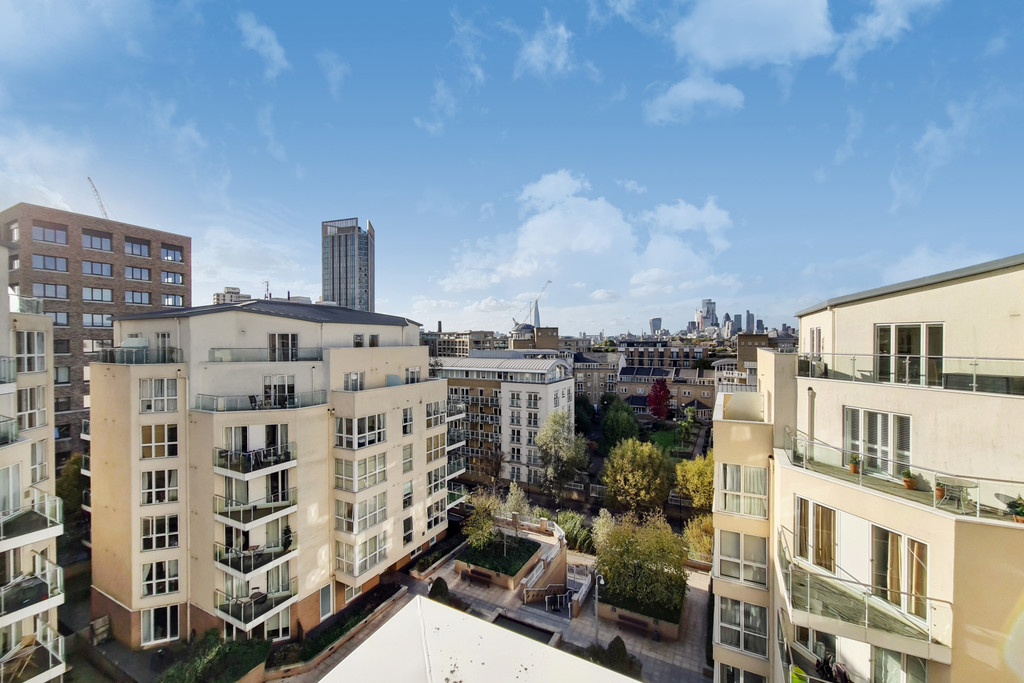 2 bed flat for sale in Water Gardens Square, Canada Water, London SE16  - Property Image 12