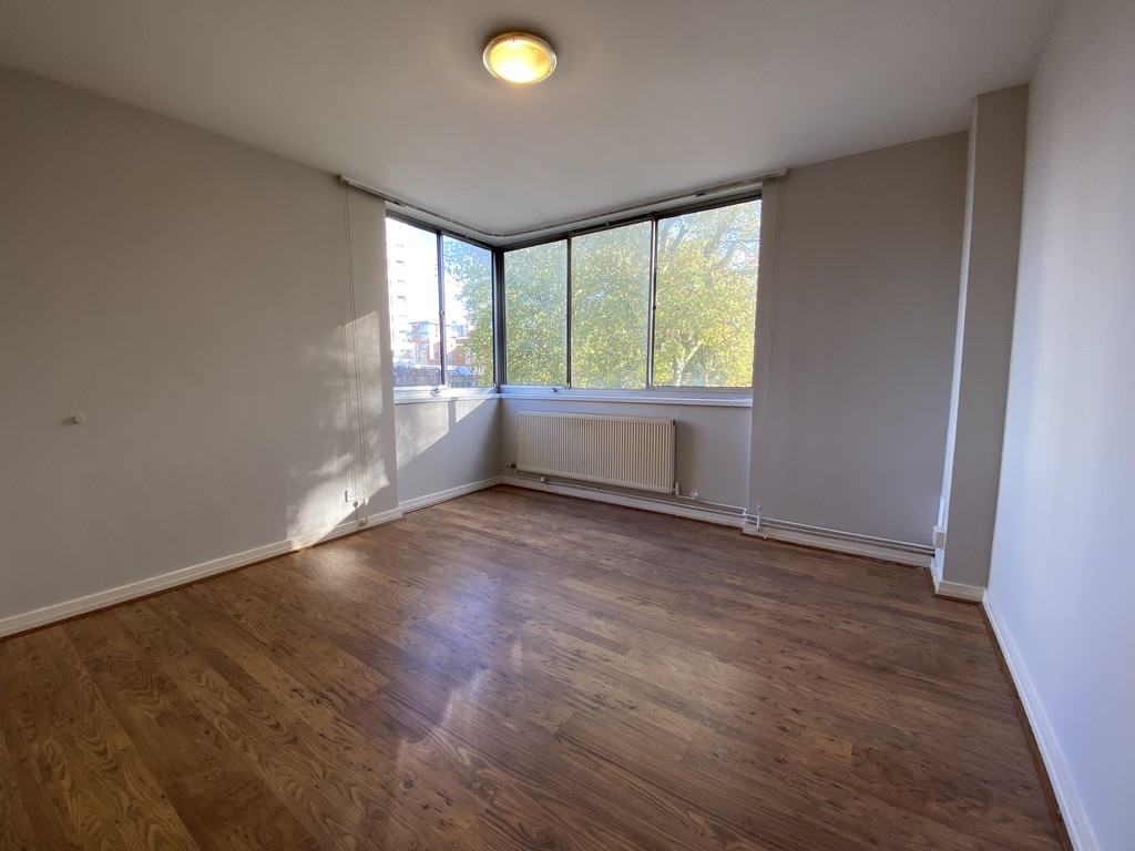 1 bed flat to rent in Quadrangle Tower  - Property Image 5