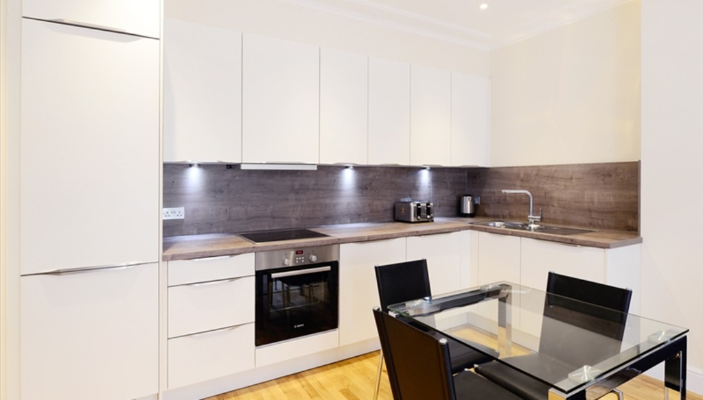 2 bed flat to rent in Ravenscourt Park  - Property Image 3