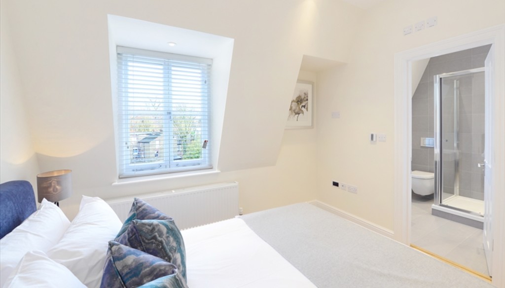 2 bed flat to rent in Ravenscourt Park  - Property Image 5
