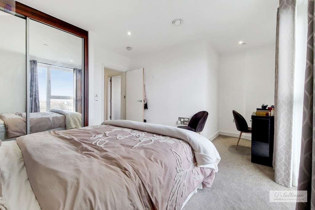 1 bed flat for sale in Collet House, Nine Elms Point, London, SW8  - Property Image 8