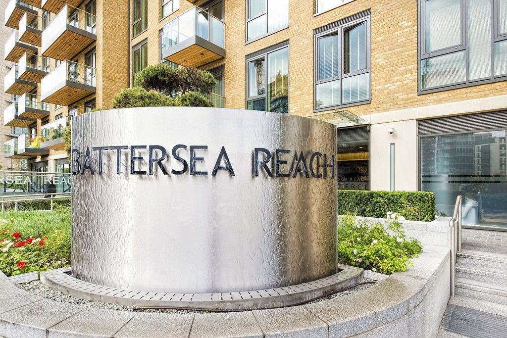 2 bed flat for sale in Spinnaker House, Battersea Reach, Juniper Drive, London SW18, SW18
