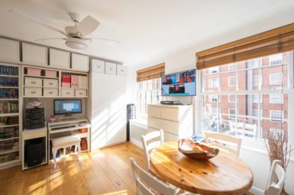 Flat for sale in Park West, Edgware Road, London W2  - Property Image 3