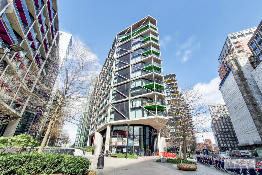 2 bed flat for sale in 4 Riverlight Quay, London SW11  - Property Image 12