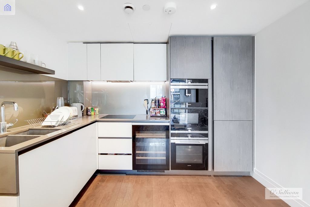 2 bed flat for sale in 4 Riverlight Quay, London SW11  - Property Image 4