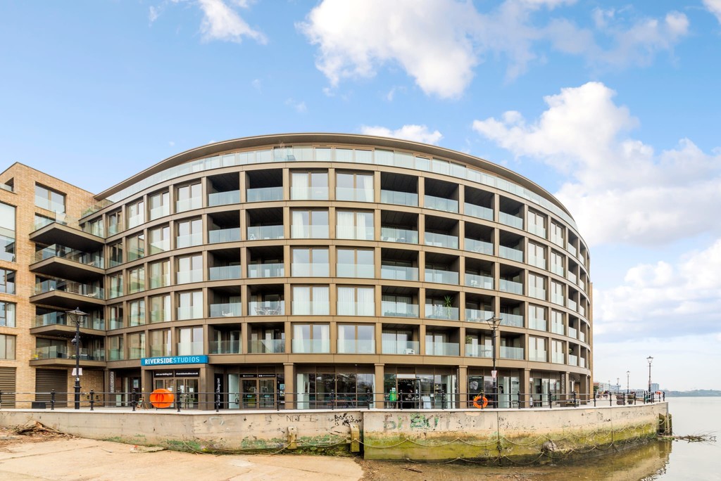 1 bed flat for sale in Queens Wharf, 2 Crisp Road, Hammersmith, London W6  - Property Image 11