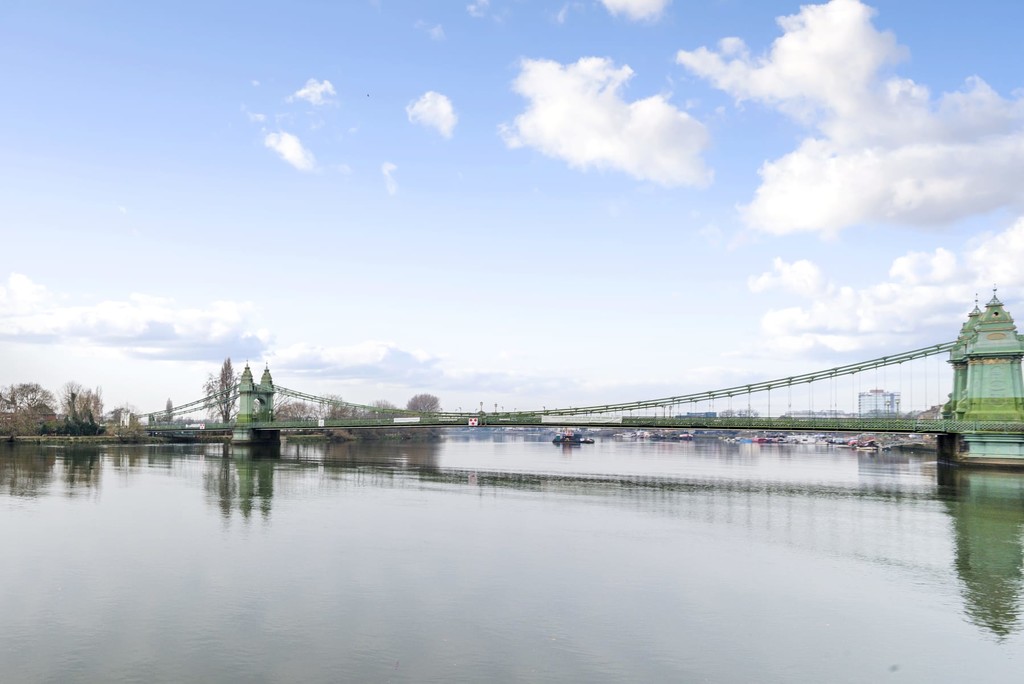 1 bed flat for sale in Queens Wharf, 2 Crisp Road, Hammersmith, London W6  - Property Image 12