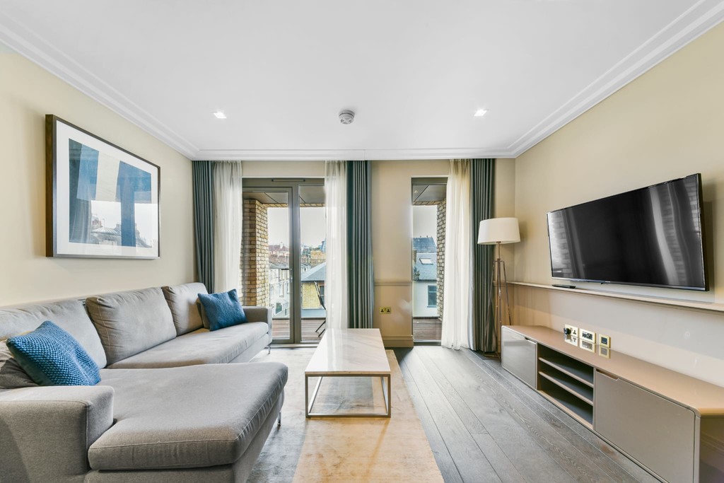 1 bed flat for sale in Queens Wharf, 2 Crisp Road, Hammersmith, London W6  - Property Image 3