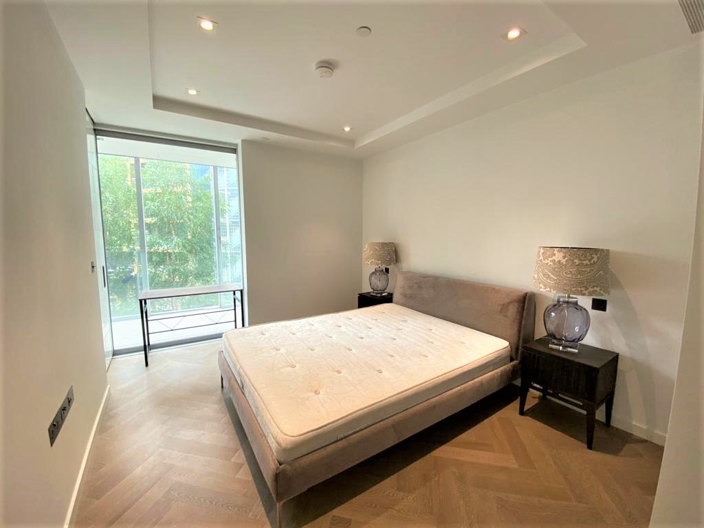 1 bed flat for sale in Bessborough House, Battersea Power Station, London SW11  - Property Image 8