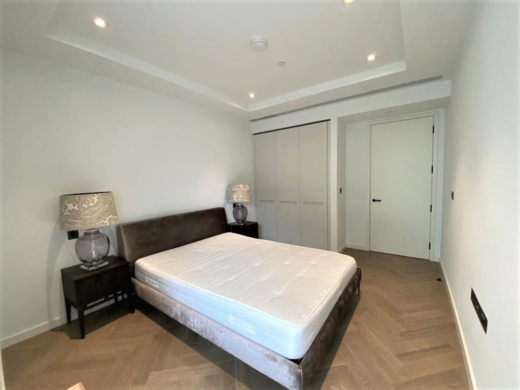 1 bed flat for sale in Bessborough House, Battersea Power Station, London SW11  - Property Image 9