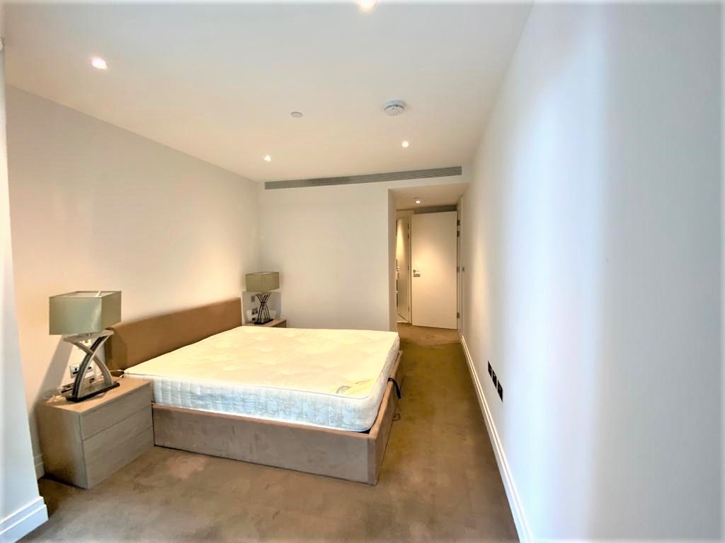 2 bed flat for sale in Riverlight Quay, London  - Property Image 2