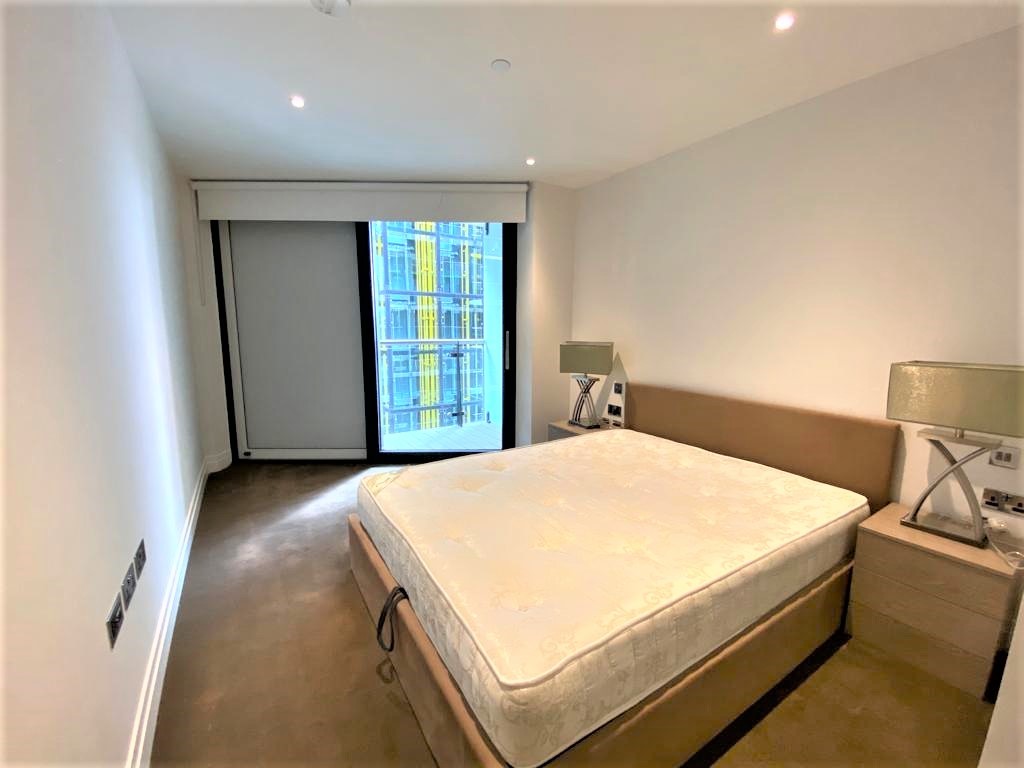 2 bed flat for sale in Riverlight Quay, London  - Property Image 3