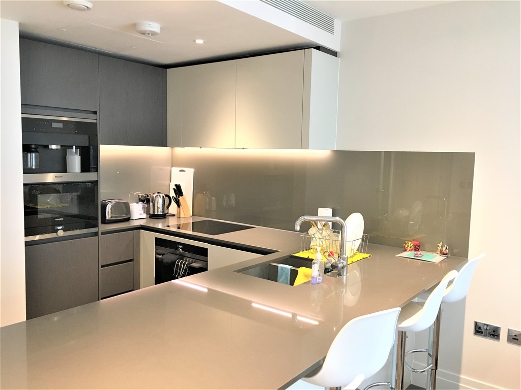 2 bed flat for sale in Riverlight Quay, London  - Property Image 6