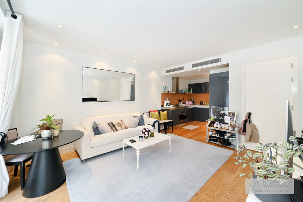 1 bed flat for sale in Hirst Court, Grosvenor Waterside, Chelsea, London SW1W  - Property Image 3