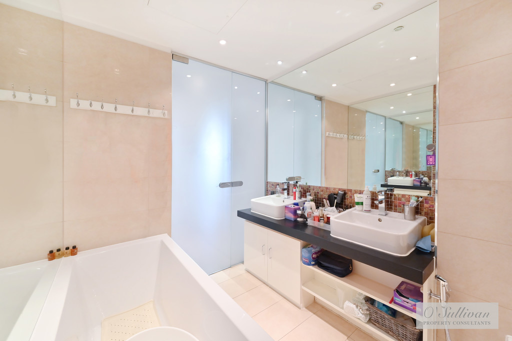 3 bed flat for sale in Hirst Court, Grosvenor Waterside, Chelsea, SW1W  - Property Image 11