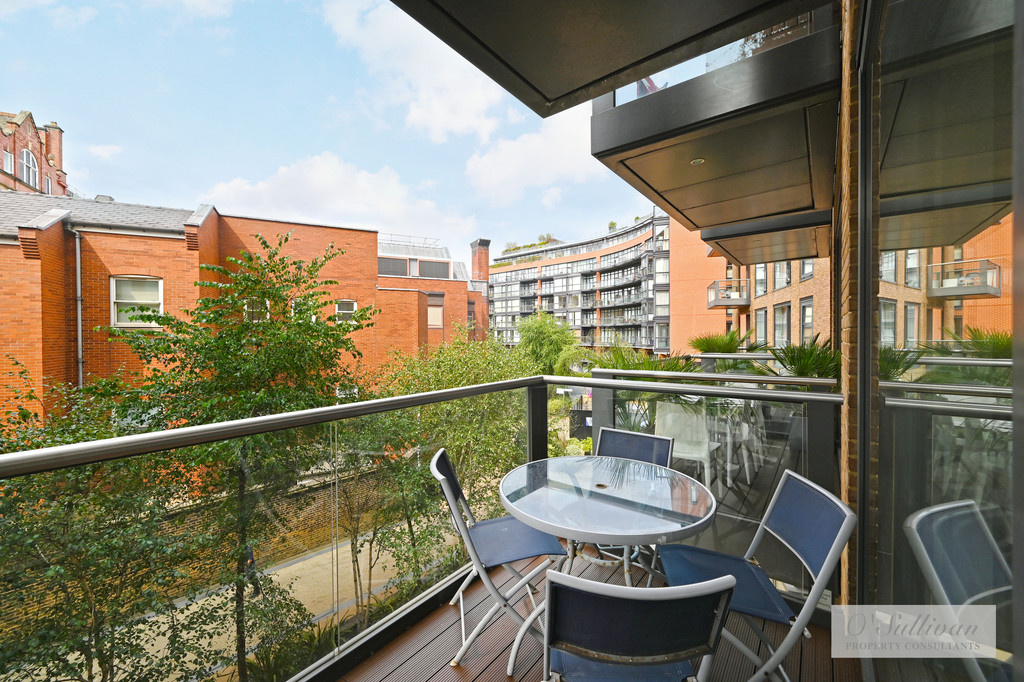 3 bed flat for sale in Hirst Court, Grosvenor Waterside, Chelsea, SW1W  - Property Image 10